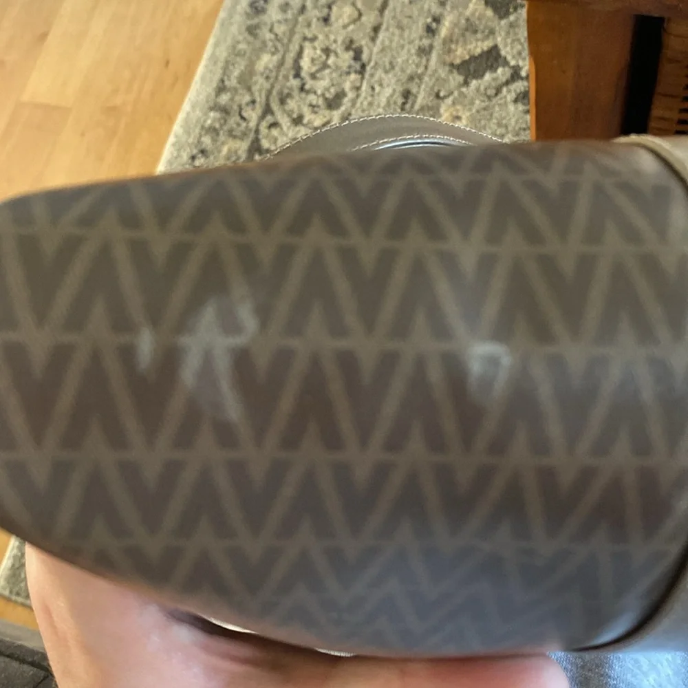 Authentic Vintage Valentino Crossbody - Picture 6 of 7